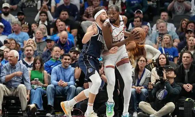 亚博中国官网-包含东契奇焦点对战，Karsa与30激战老鹰分钟，持续失利胜负难料！赛场气氛高涨的词条-亚博中国官网